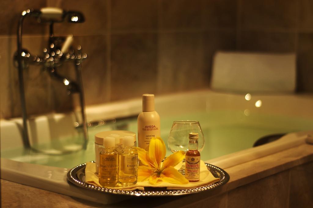 Deluxe King Room,299127384:JPEG