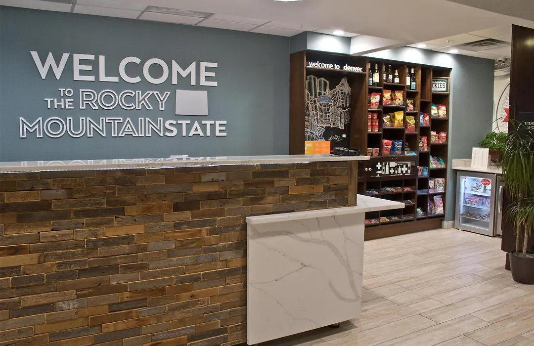 Hampton Inn & Suites Denver-Speer Boulevard-1