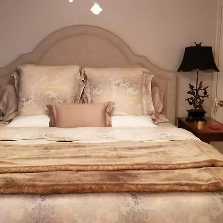 Hollywood Regency Luxury Boutique Home Denver Center-2